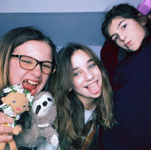 Meet your Posher, Olivia